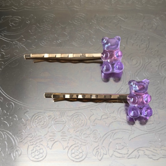 🥂 Host Pick 🥂 Set of 2 Gummy Bear Bobby Pins Purple - Picture 5 of 9